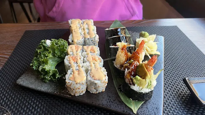 Akari Sushi 2 Picture 1