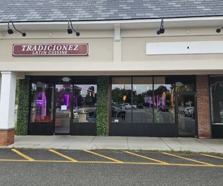 Tradicionez Latin Cuisine Restaurant & Bar