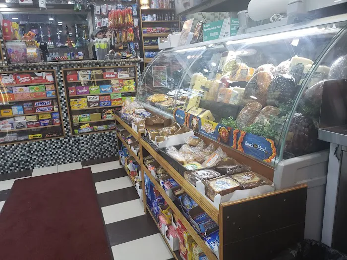 G&G Deli Gourmet Picture 9