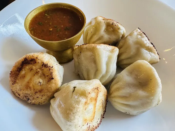 Momo Valley Picture 4