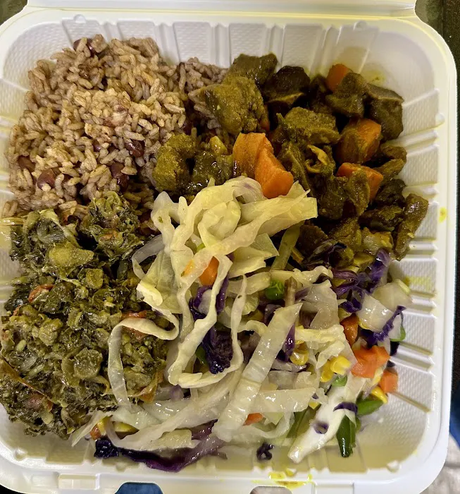 Mandee's Kitchen Picture 7