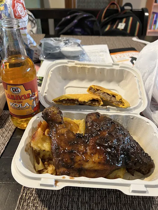 Mandee's Kitchen Picture 5