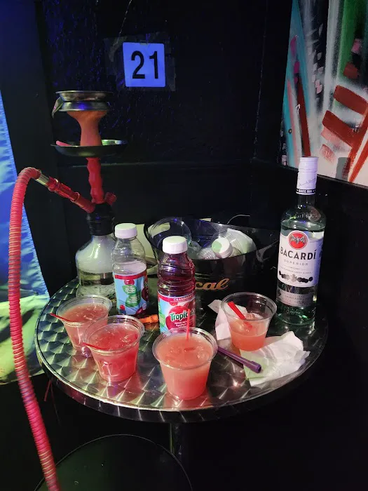 El tropical bar and grill Picture 7