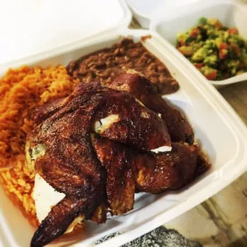 El Gallo Dorado Deli Restaurant Picture 2