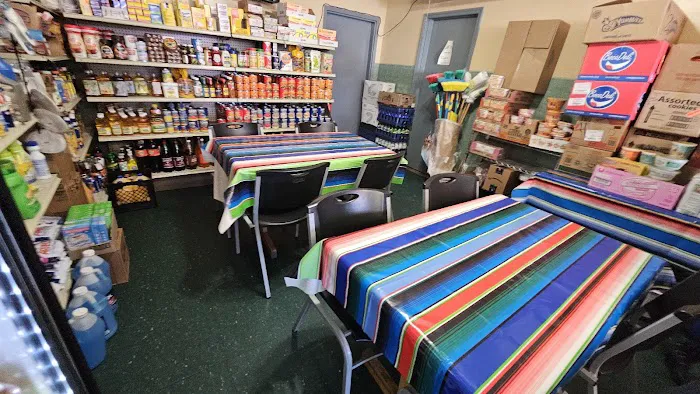 El Gallo Dorado Deli Restaurant Picture 4