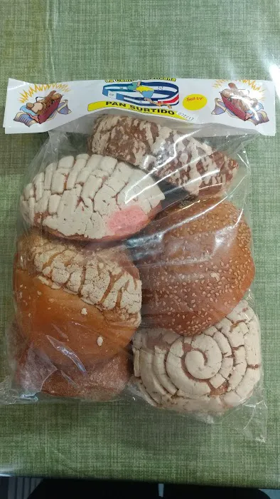 El Gallo Dorado Deli Restaurant Picture 5