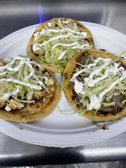 Mi Ranchito Deli Food Truck Picture 8