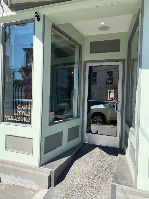 Café Little Treasure Picture 3