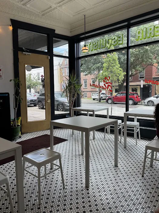 La Mexicana Restaurant Picture 7