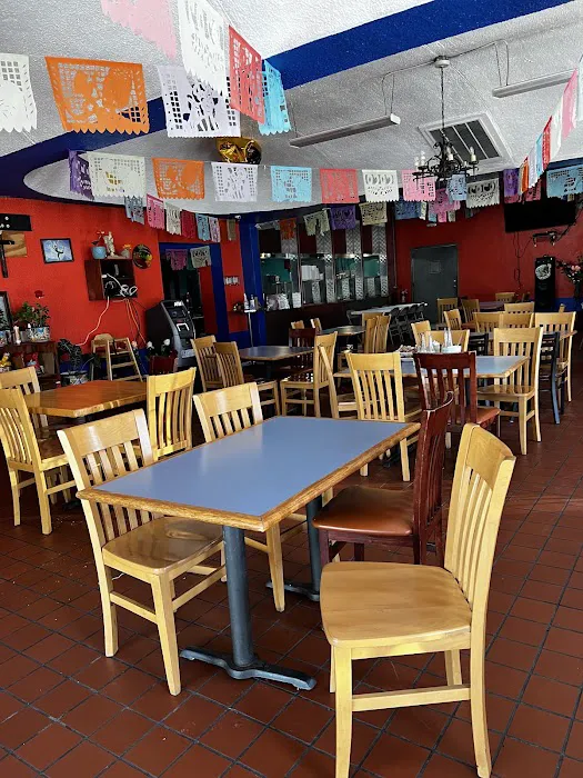 Azteca Grocery Picture 4