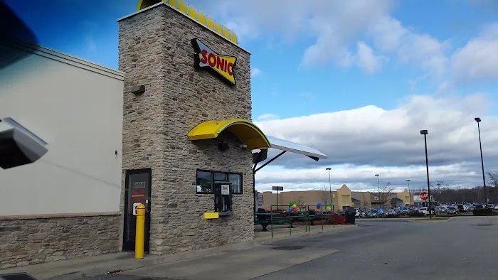 Sonic Drive-In Picture 1