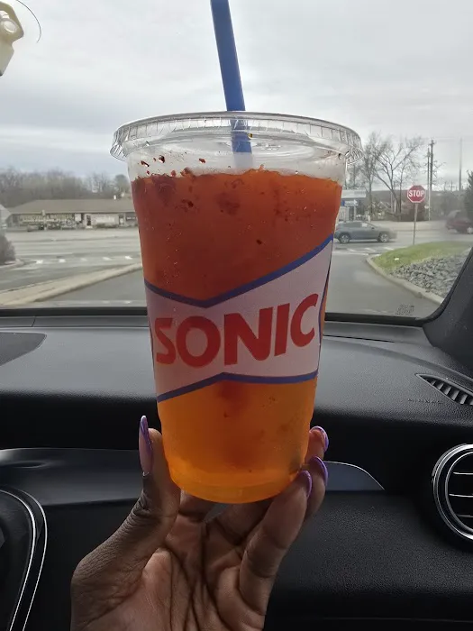 Sonic Drive-In Picture 5