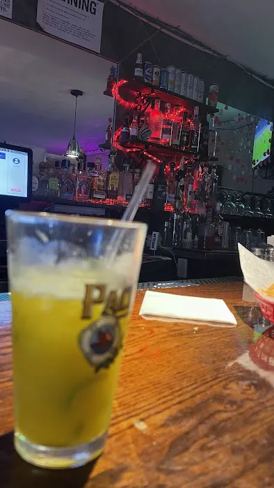 Gavilan Bar & Restaurant Picture 6