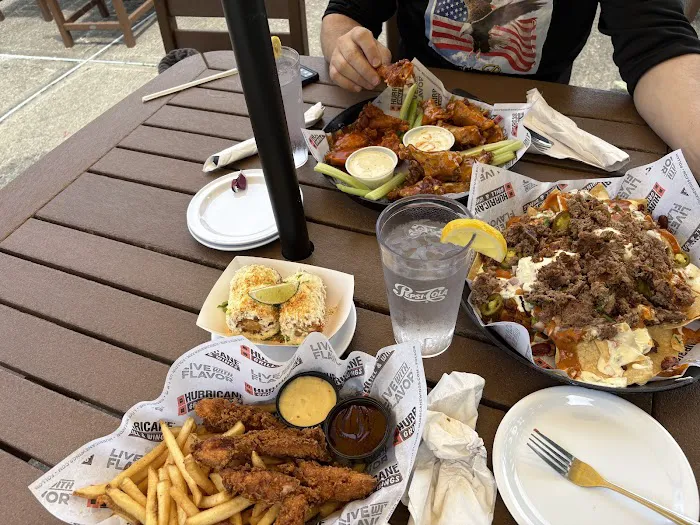 Hurricane Grill & Wings-Newburgh Picture 9