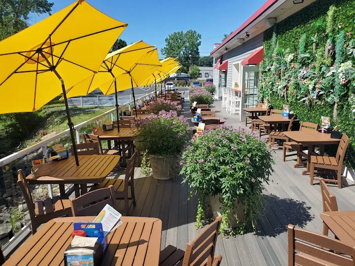 Hurricane Grill & Wings-Newburgh Picture 4