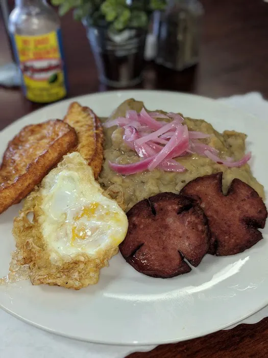 Sal & Pimienta Picture 9