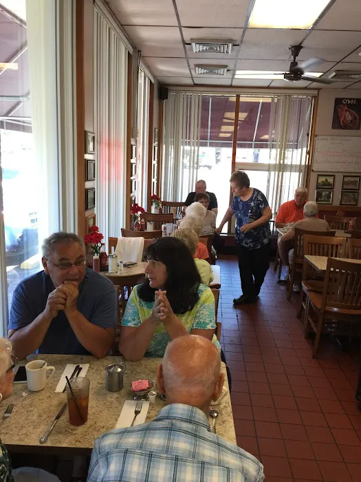 Anna's Restaurant Picture 4