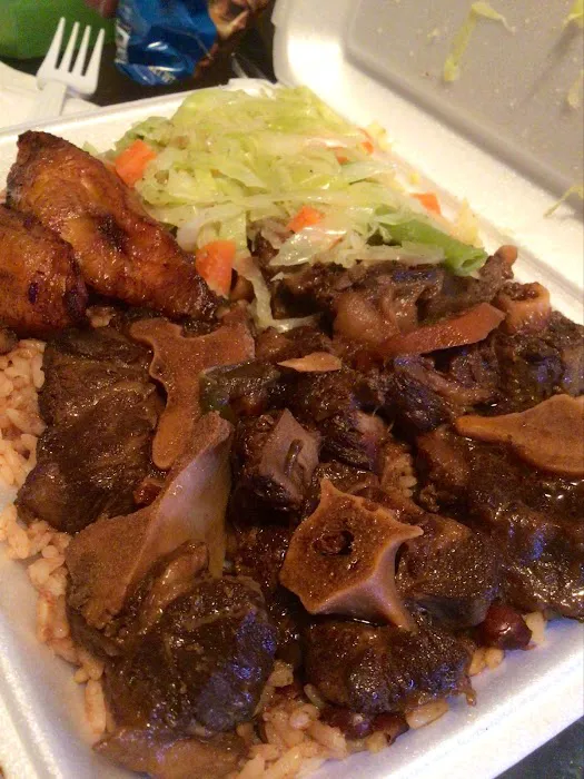 Eddy's Jerk Center Picture 5