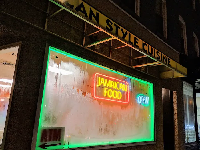 Eddy's Jerk Center Picture 9