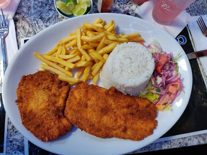 Nuestra Casa Bar & Restaurant Picture 2