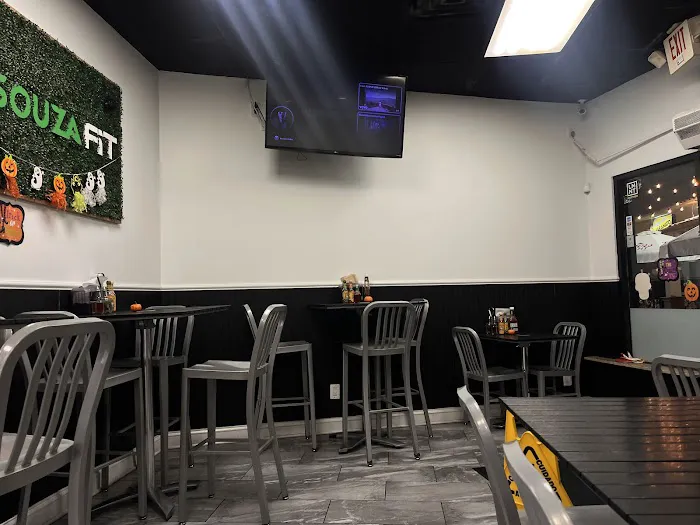 Souzafit Restaurant Newark Picture 9