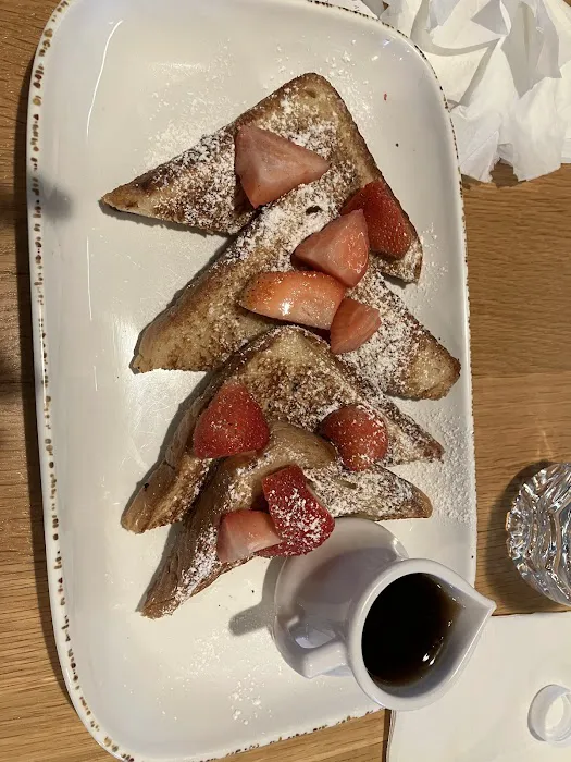 The Bistro - Eat. Drink. Connect.® Picture 9