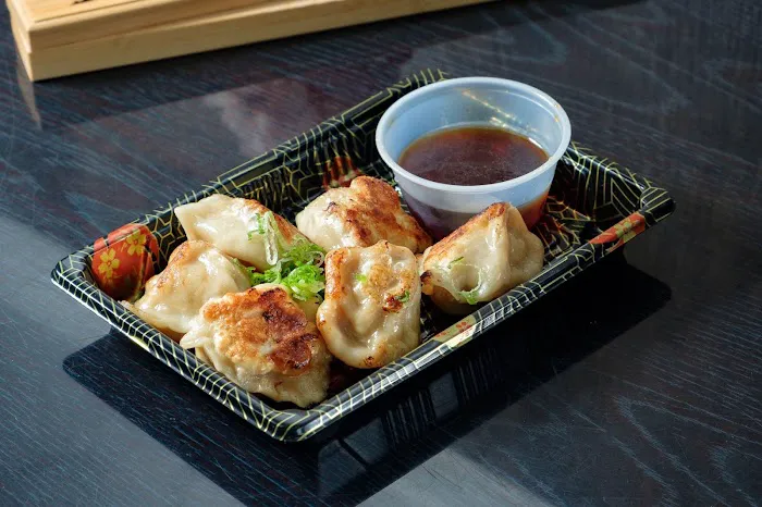 Hana sushi & Asian cuisine Picture 4