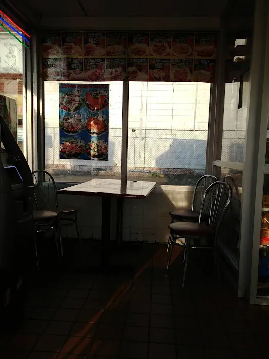 Crown Fried Chicken & Pizza Picture 5