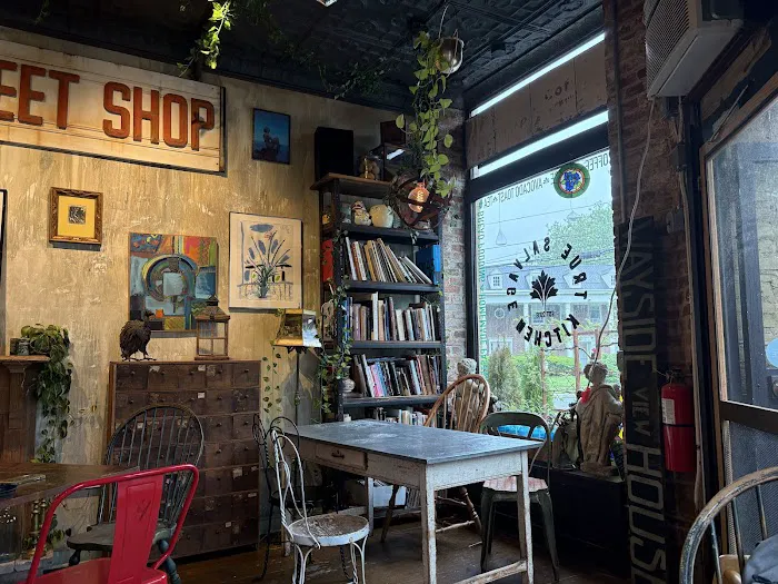 True Salvage Cafe Picture 2