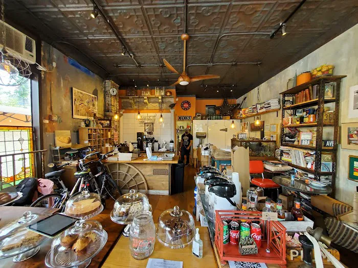 True Salvage Cafe Picture 3