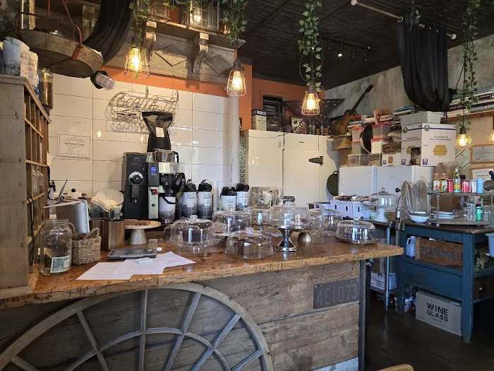 True Salvage Cafe Picture 9