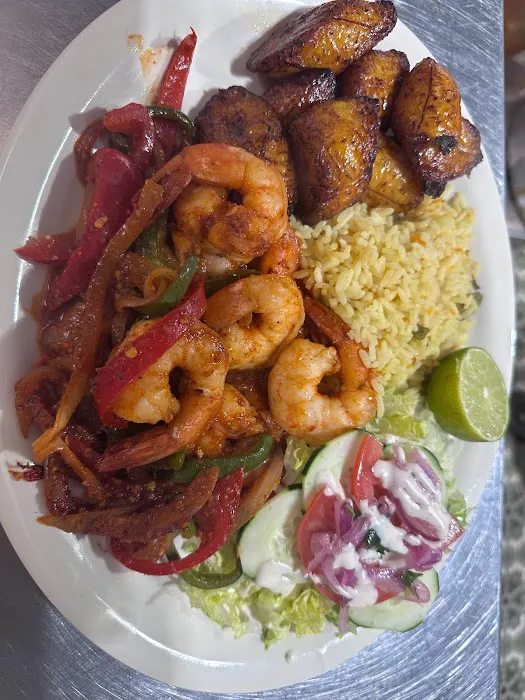 San Salvador Restaurant Picture 7