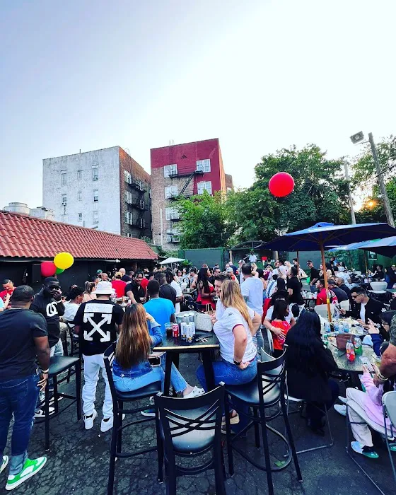 Antojitos Bar & Restaurant Picture 10