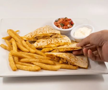 Antojitos Bar & Restaurant