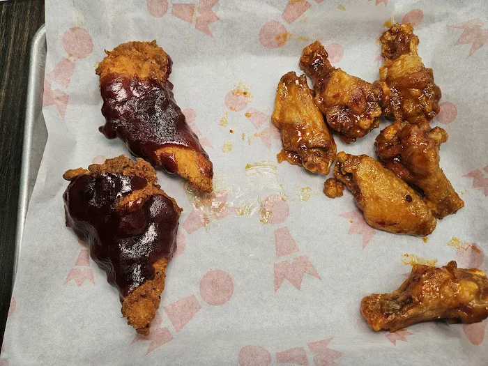 Wing It On! Picture 9