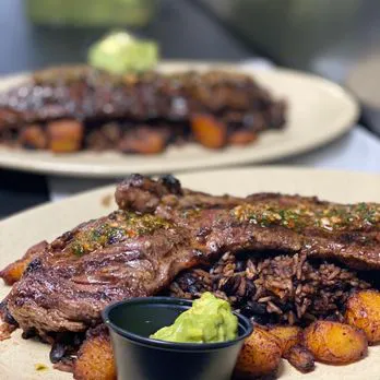 The Garden Restaurant and Lounge Picture 1