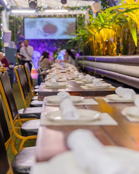 The Garden Restaurant and Lounge Picture 9