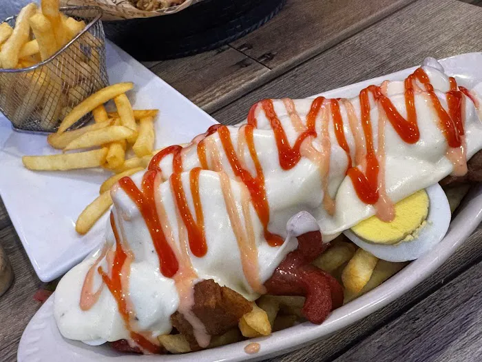 Monchy's FastFood (Elizabeth) Picture 2