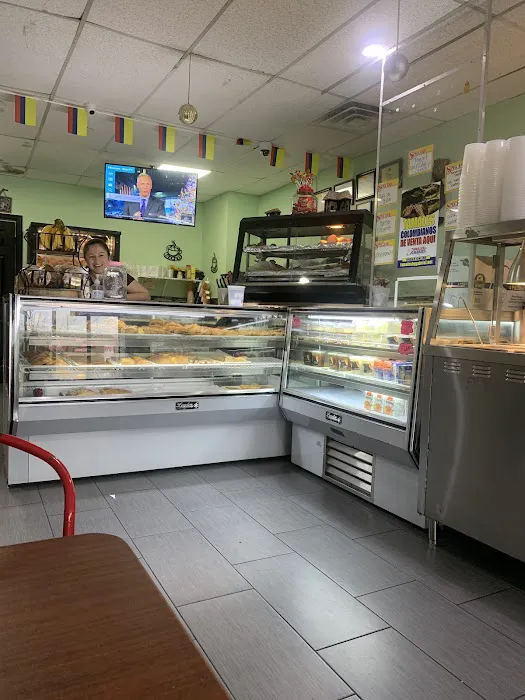 Antojitos y más Express Picture 6