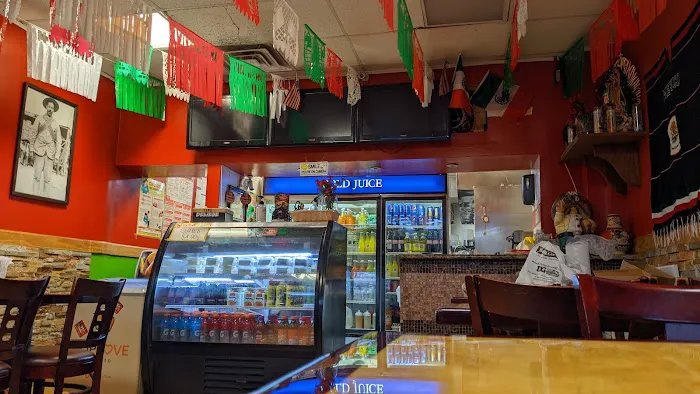 Los Compadres Mexican Restuarant Picture 2