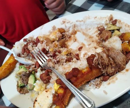 La Cantera Restaurant