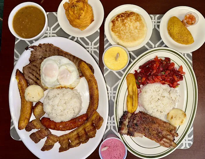 El RinconcitoColombian Restaurante Cafeteria Picture 4