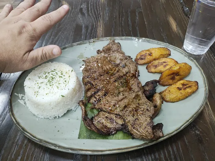 D' Colombia Restaurant & Bakery Picture 6