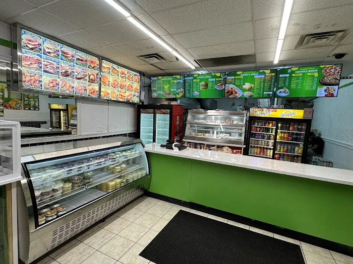 Halal Fried Chicken & Burger Picture 8