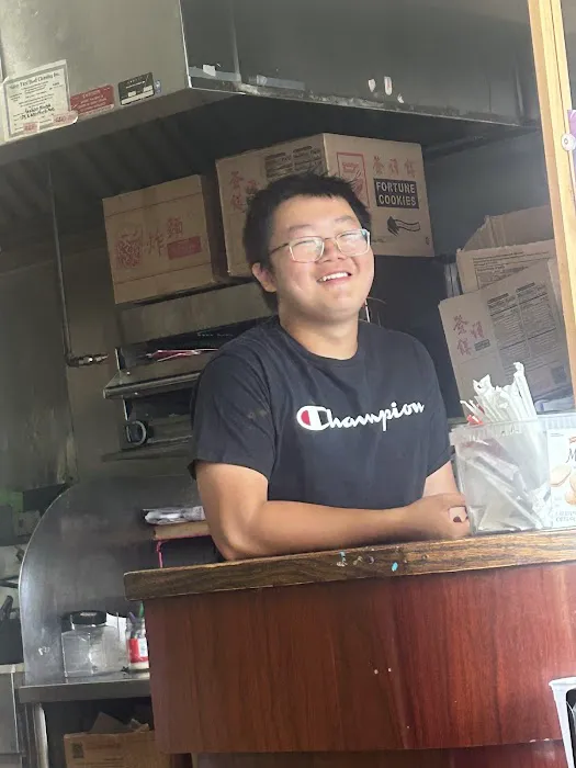 Golden House Chen Picture 5