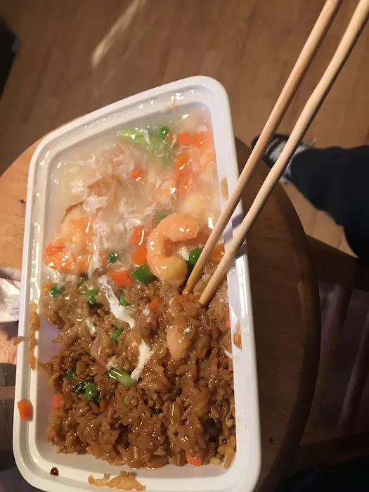 Golden House Chen Picture 1