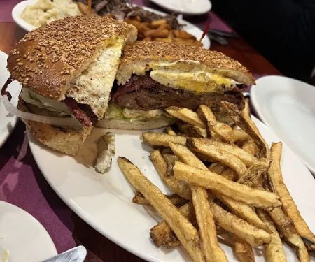 Avenue Grill & Sushi