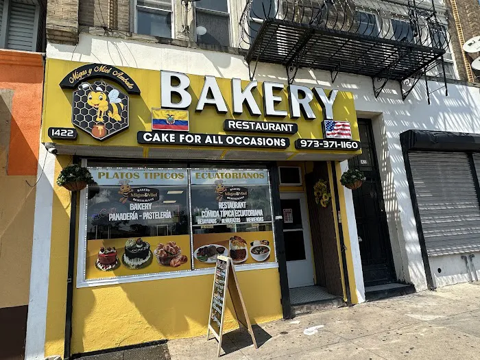 Migas y Miel Bakery & Restaurant Picture 8