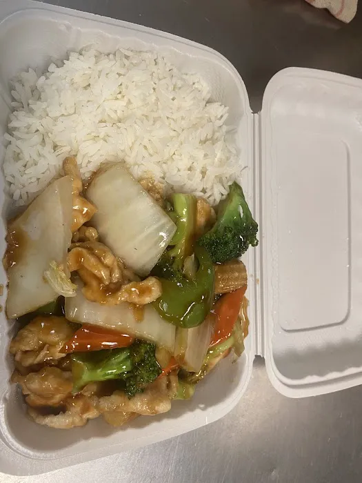 Happy Family Restaurant Picture 1