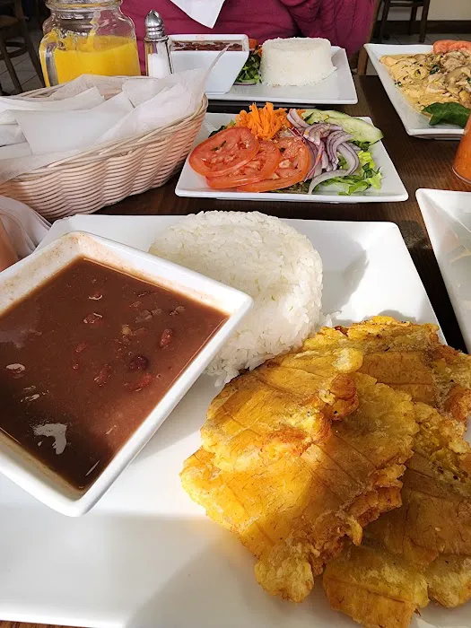 Sabor Colombiano Bakery & Restaurant Picture 10